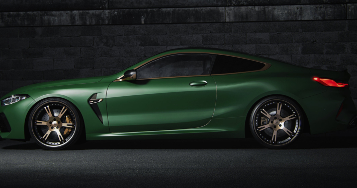 BMW M8 Competition Sanremo Green Metallic with 6Sporz² wheels (Sideview)